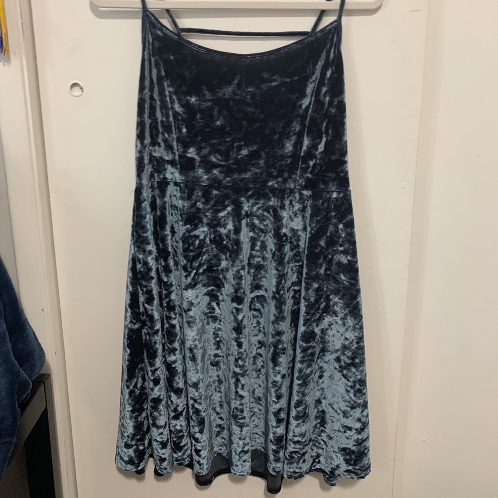 Blue velvet 2x Forever21 skater dress